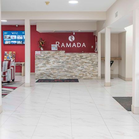 Ramada Limited 100 Mile House Hotel Exterior photo