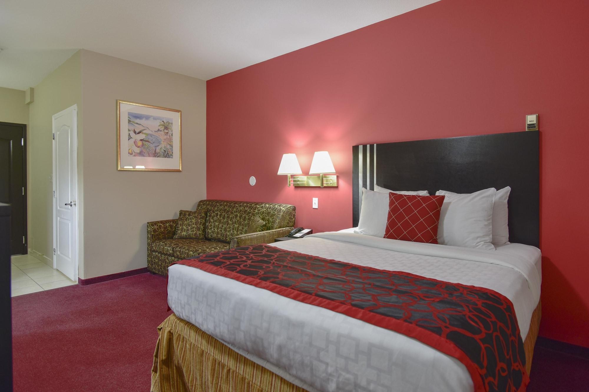 Ramada Limited 100 Mile House Hotel Exterior photo